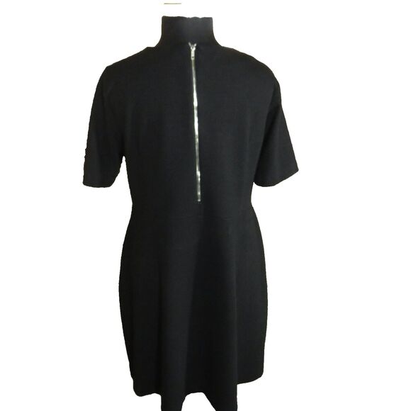Spencer + Shaw Black Short Sleeve Textured Heavyweight Fit Flare Dress Plus 1X - Picture 4 of 8